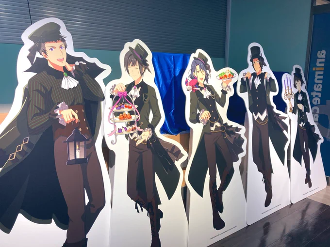 ピカスイからのアニカフェ行ってきました〜S.E.Mのチキン美味しすぎたクリスさんのコースター引けてニッコリ欲を言えば毎回名古屋でも開催してください(切実) 