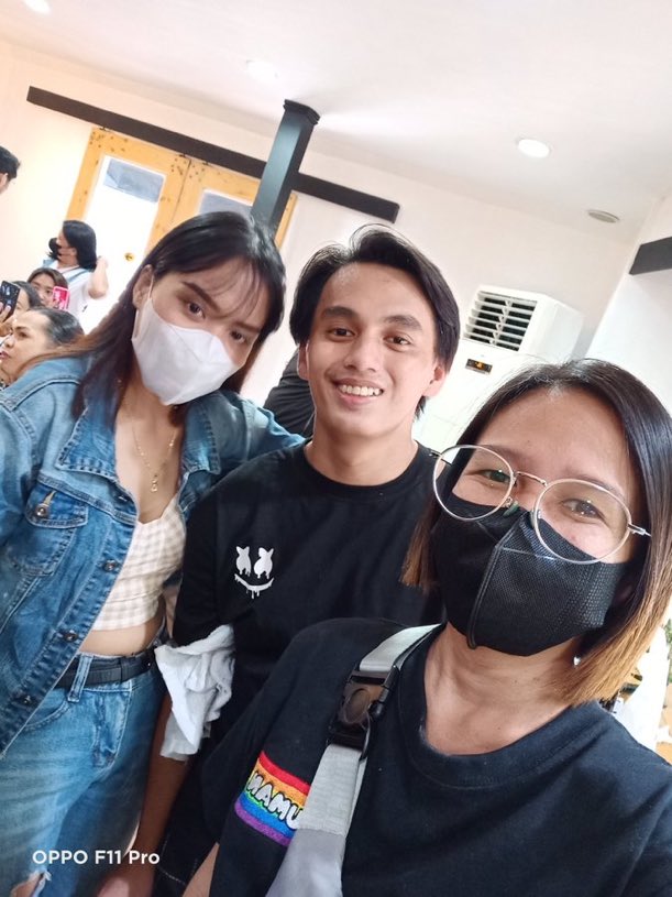 crisshineee's tweet photo. ayaw ako isama sa picture mga takot malamangan

RURU MADRID
#BlackRiderRebelasyon
JON LUCAS https://t.co/rYdgtTDk4E