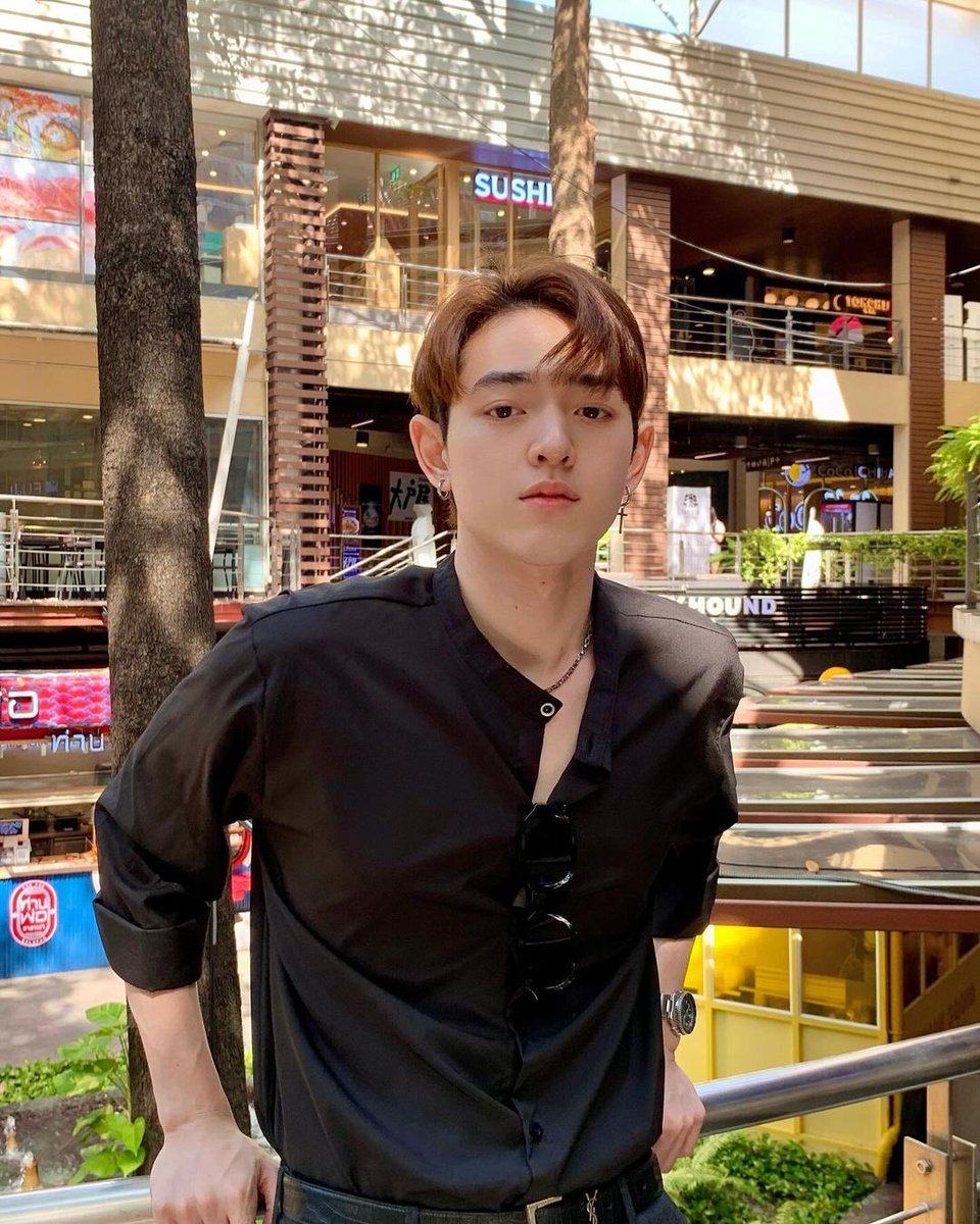 KAD8LAND's tweet photo. Update IG : @kadploysupa 

💬 : ร้อนมั้ยหนา✨#กาดไม่ใช่การ์ด
⛓️ https://t.co/DcpZ3uJlIv

#กาดไม่ใช่การ์ด 🍀 
#KADLAND 
#KadploysupaIGUpdate https://t.co/SHnbMKrVxD