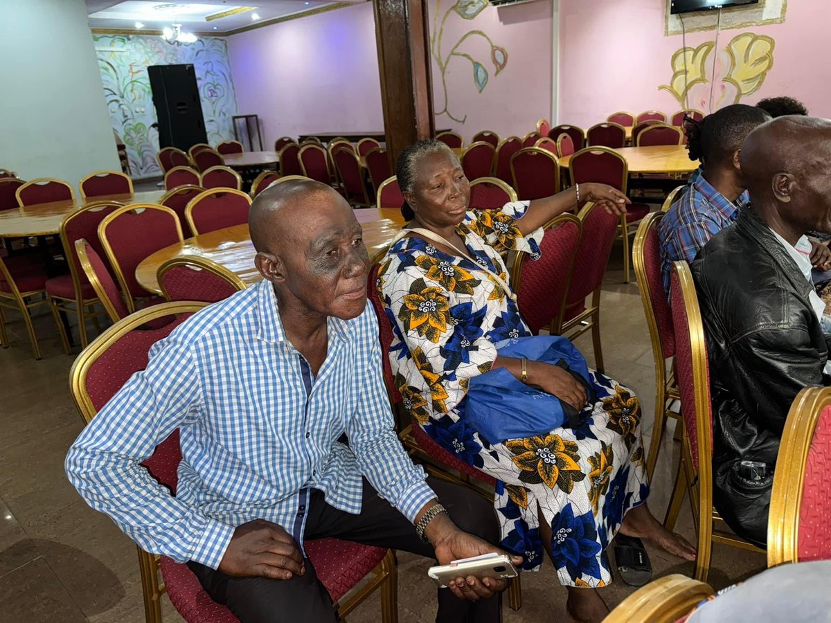 LADADADELAREPUBLIQUE tweet media