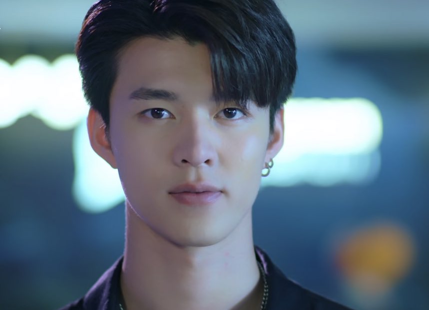 Mf was already handsome in ailongnhai.. when did he get so grown 😫 #MyDearGangsterOppaEp1