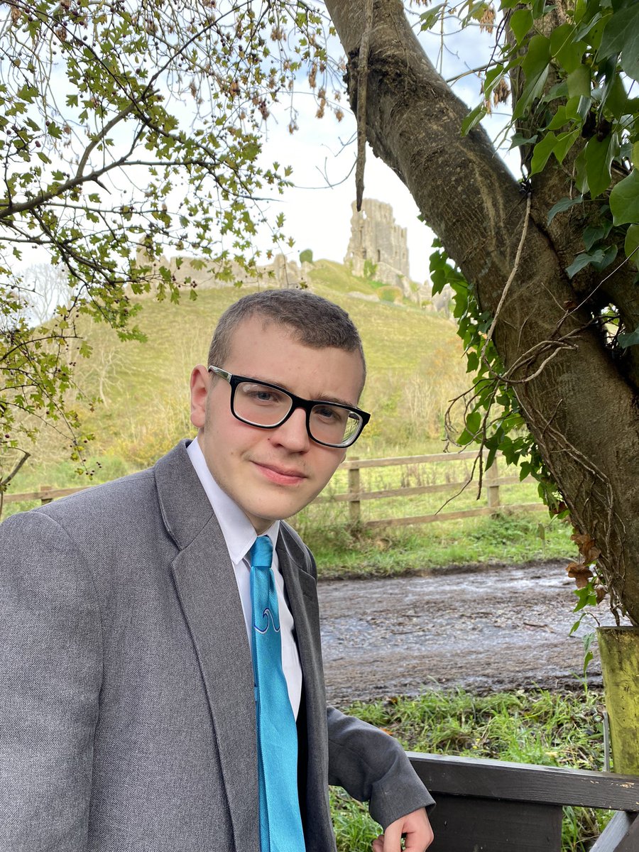 alexs_journey's tweet image. Morning all! It’s Alex! It is Monday and a new week. I have done very well in my mock exams including top grades in English Language and Literature which means I am on track to meet the requirements to go to the 6th form at Lychett Minster.  Have a great day all! 💪🏻🦿…