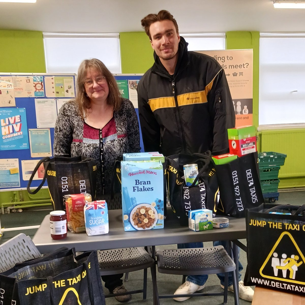 It's another belter from Delta! Big thanks to the @DeltaMerseyside gang for their recent #foodbank donation and their sturdy bags for our emergency food parcels. #Community support like this is vital to our work 💚 Find out how you can help too 👉 bit.ly/3pKIeXH