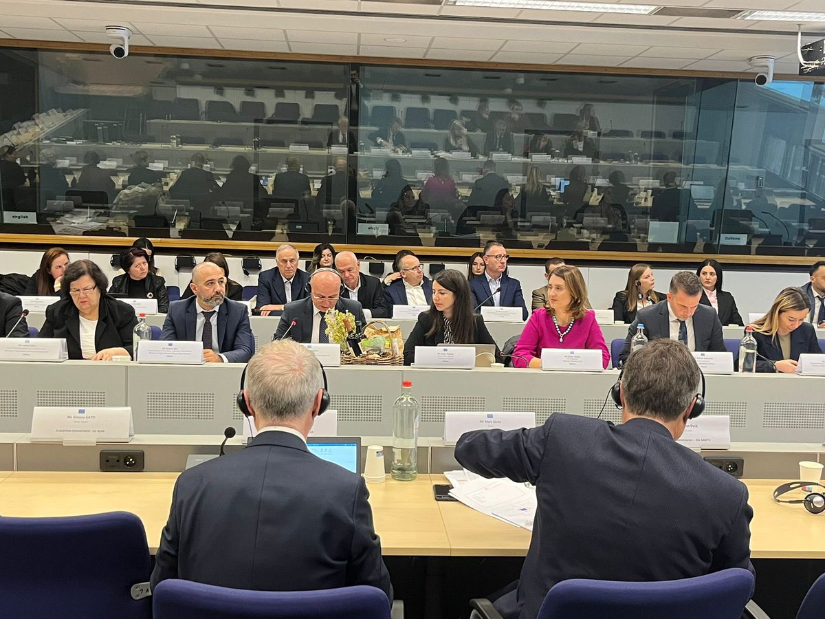 AlMissionEU's tweet image. Goodmorning from @eu_near where bilat. screening mtg for important #Ch12, has started.🇦🇱delegation looks forward to a fruitful full-week exchanges w/experts of🇪🇺, to prepare transposition, implementation &amp;amp; enforcement of🇪🇺acquis for food safety, veterinary &amp;amp; phytosanitary policy