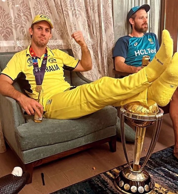 ParthSavaliya30's tweet photo. Someone has rightly said that pride blinds a man.Ask him the value of the trophy that has broken many hearts.
#INDvsAUS #ICCCricketWorldCup2023Final #RohitSharma #Panauti https://t.co/ZGFdrl9cFV