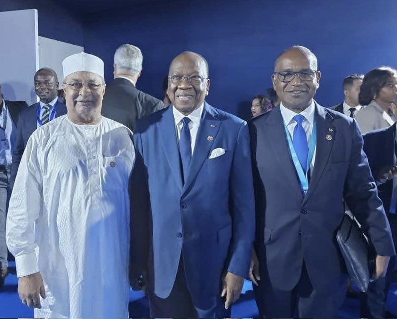 Alpha Barry tweet media