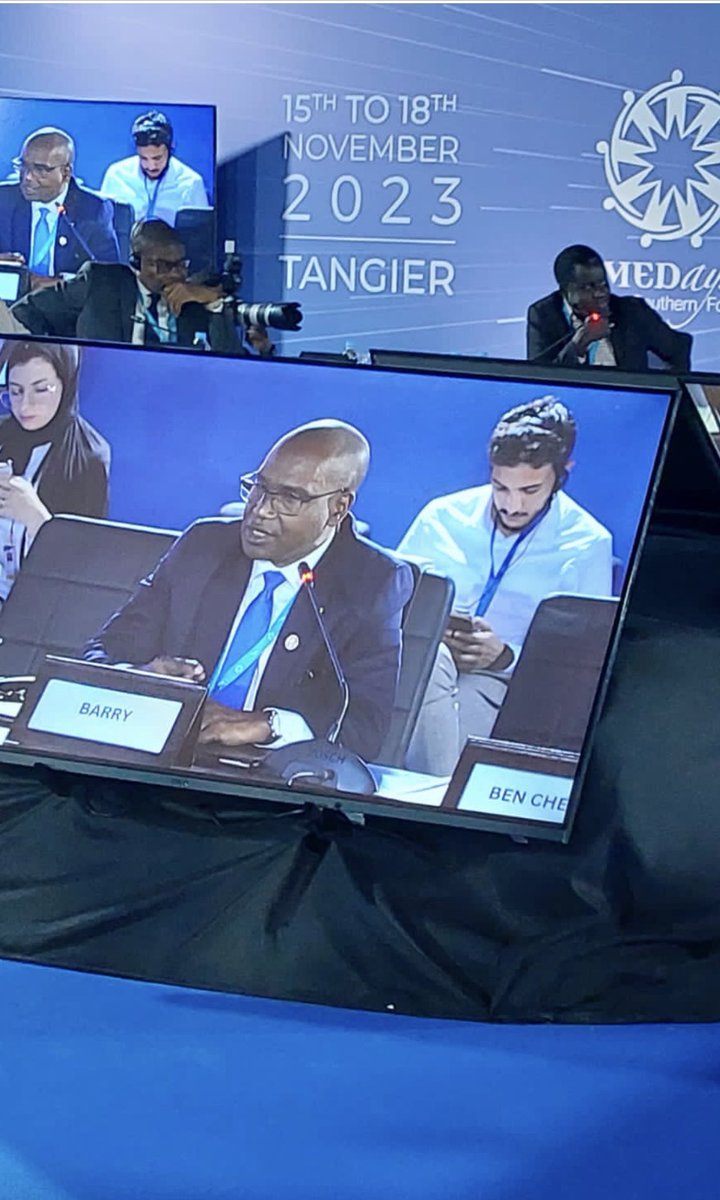 Alpha Barry tweet media