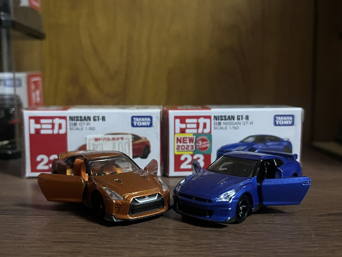 HotwhTomi95279's tweet photo. こんばんは🌇トミカのMY17とMY24です。MY17とMY24どちらもかっこいいですね☺️
#トミカ #tomica #日産 #nissan #gtr35 #gtr #my17 #my24 https://t.co/Dh6hSutABX