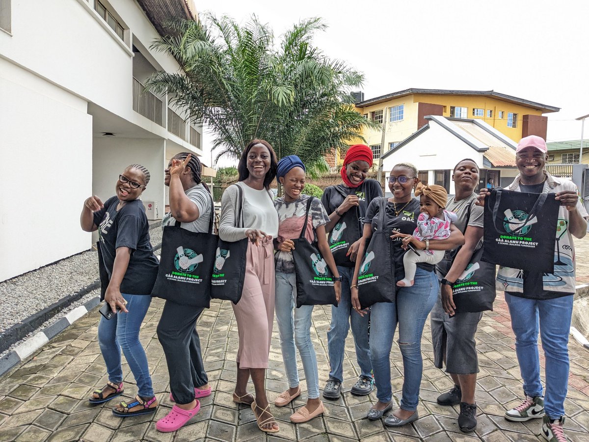 Viickieann's tweet photo. Volunteering with OAC has been a rewarding journey filled with meaningful moments and impactful projects. Grateful for the opportunity to make a positive change.
10YearsofImpact #OneAfricanChild #TransformingEducation #OACat10 https://t.co/qZin8DlFJF