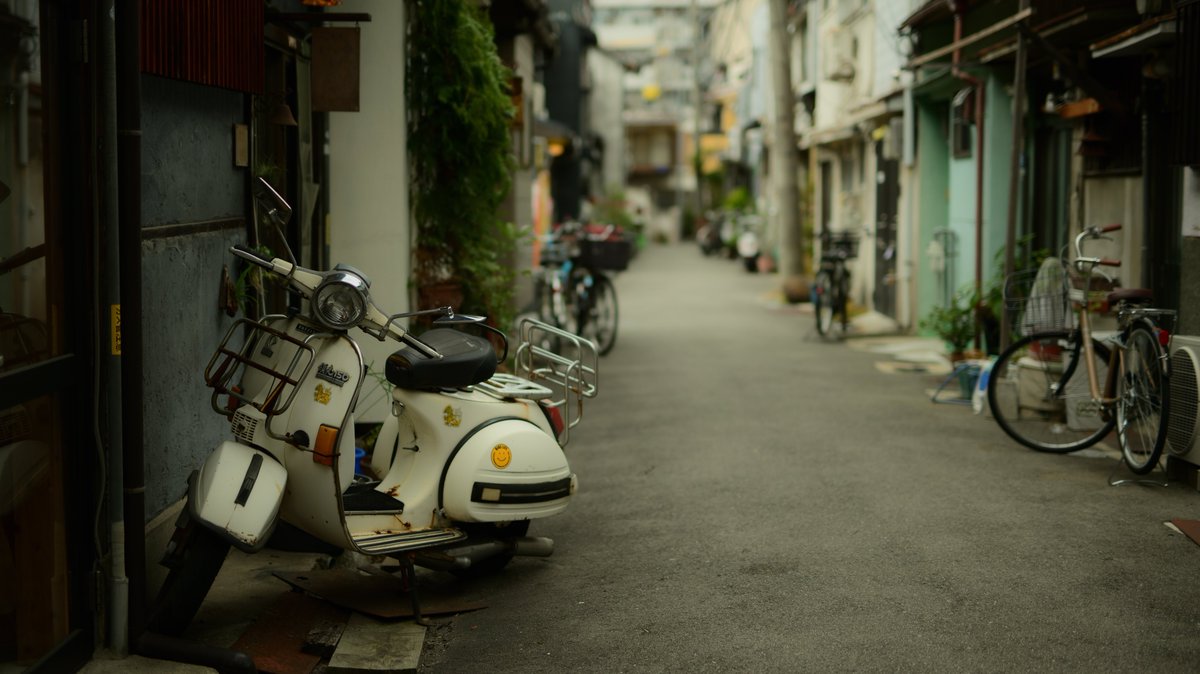 10ios4's tweet photo. 本日のお散歩撮影〜梅田‼︎
nikon z7 + FTZ + Sigma Art 50mm f1.4
#nikonz7 #sigma50
#ファインダー越しの私の世界
#カメラ好きな人と繋がりたい https://t.co/p6Bspieinv