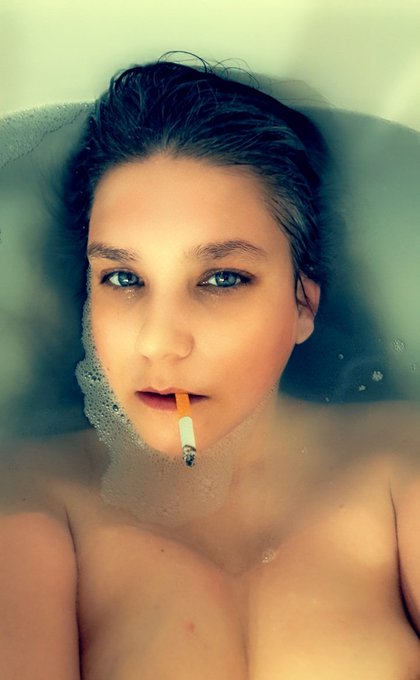 Do we like this picture?!? I can't decide... https://t.co/wDVHVzuCKr<a href="/tag/footfetish"class="tags"><span>#footfetish</span></a><a href="/tag/masturbation"class="tags"><span>#masturbation</span></a><a href="/tag/smokingfetish"class="tags"><span>#smokingfetish</span></a><a href="/tag/realcouple"class="tags"><span>#realcouple</span></a>