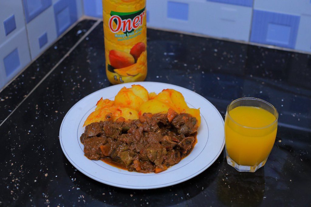 A bottle of Oner juice would go well with your lunch time meal😋 #OnerFreshness