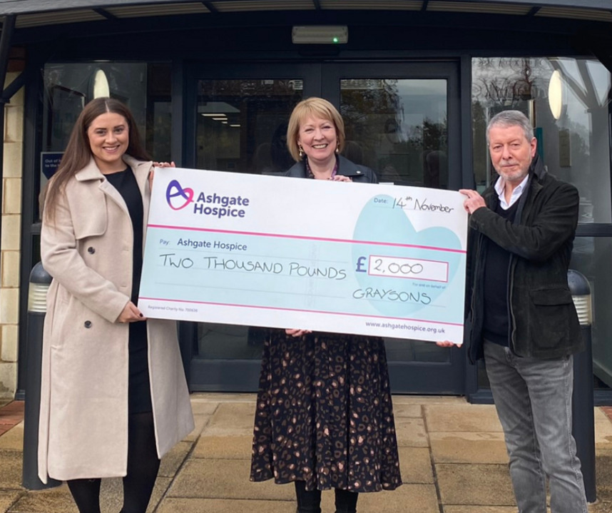 Ashgate_Hospice's tweet photo. Thank you so much to @Graysonslaw for raising £2,000 for us! 🙌

They raised the money through their Will Week, which ran from the 2nd - 6th October. 💜

#ThankYou #WillWeek #MakingADifference #AshgateHospice https://t.co/fBYU2eYWVU