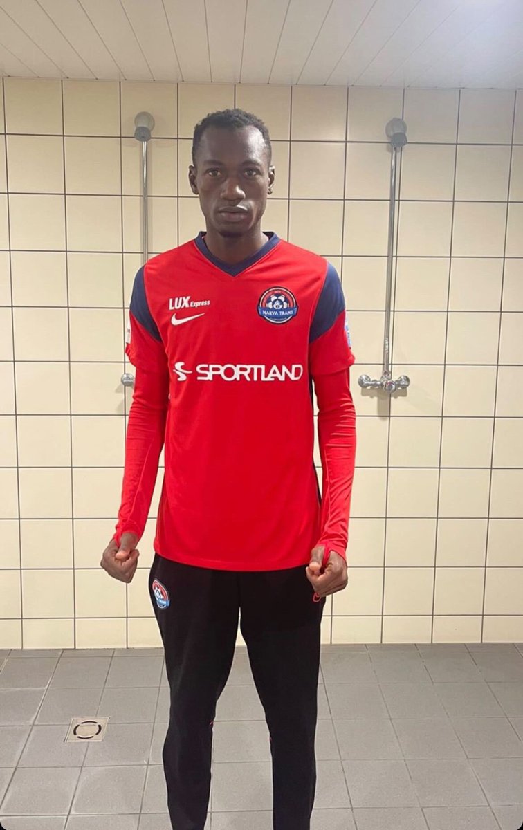 EstonianFBP's tweet photo. What is your favourite ‘that’s so Estonian football’ moment of the season?

I’ve narrowed it down to 4 and there will be a poll underneath 

1) Mental snow game between  Kuressaare and Harju

2) Random head in the way of VAR

4) Darboe signing unveiled in the shower 

4) Camera low battery