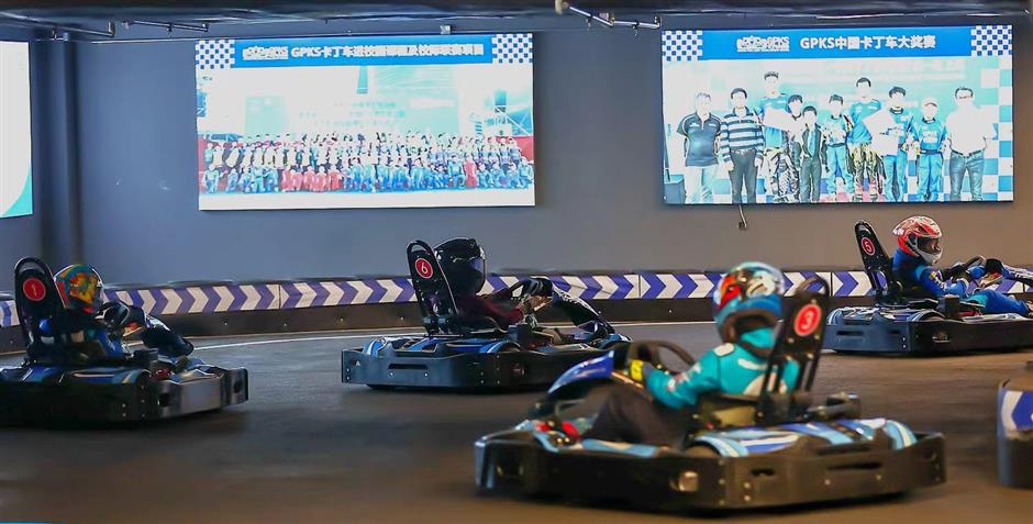 shanghaidaily's tweet photo. The 2023 #GPKS Amateur Challenge concluded in the #Pudong New Area over the weekend, with more than 30 finalists in individual and team competitions.
As part of the #Shanghai Amateur League, the race series received over 20,000 registrations from #kart lovers in its selection and preliminary rounds – the most in the series history. The participants had competed in eight kart clubs and kart parks around the city since summer. The finalists then formed seven teams to fight for both individual and team titles. https://t.co/gX386ZSPqV