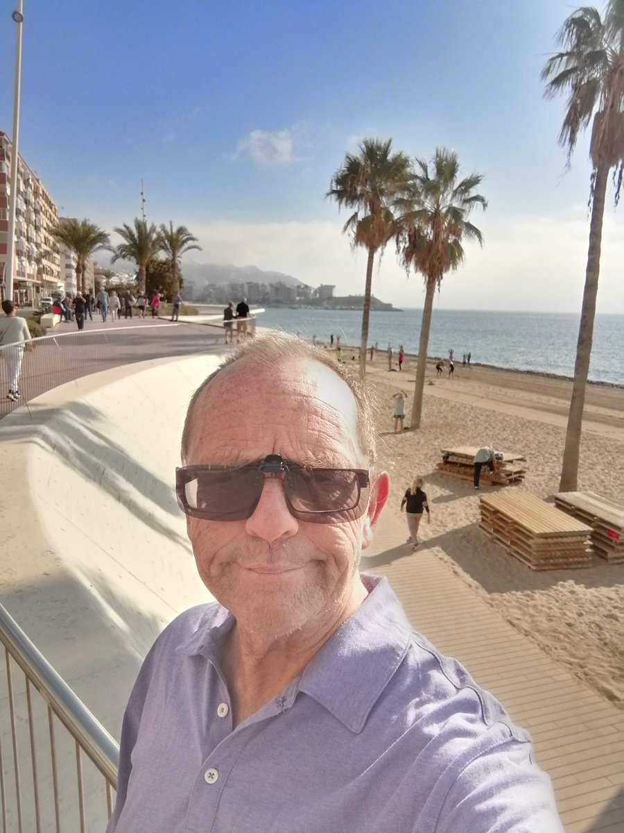 Exercise on the Playa Poniente.
#Benidorm.