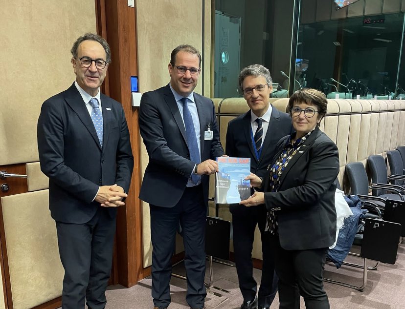 Christiane Lambert tweet media