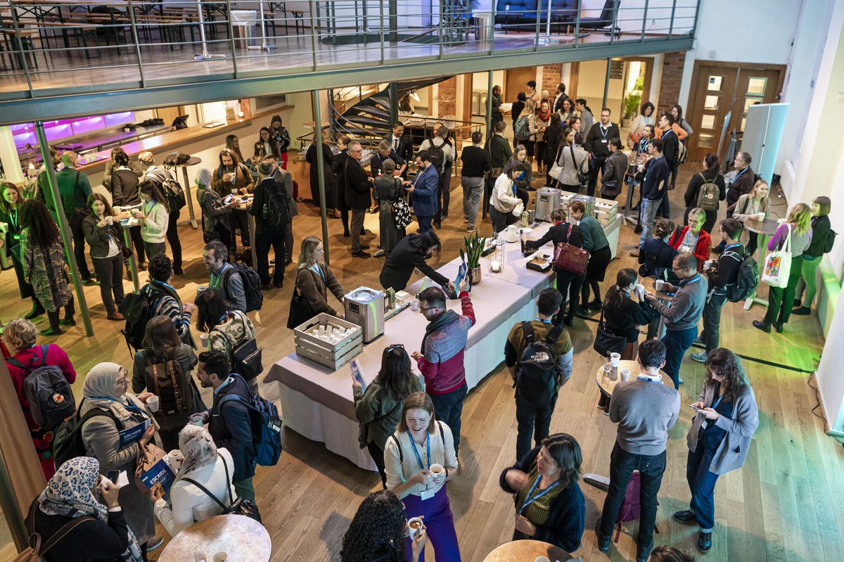 Fira_Barcelona's tweet image. Esta semana se celebra #ESCAIDE2023, el congreso médico sobre epidemología y enfermedades infecciosas más importante de Europa.

🗓️ 22/11 - 24/11
📍 Recinto de Montjuïc

@ESCAIDE @ECDC_EU