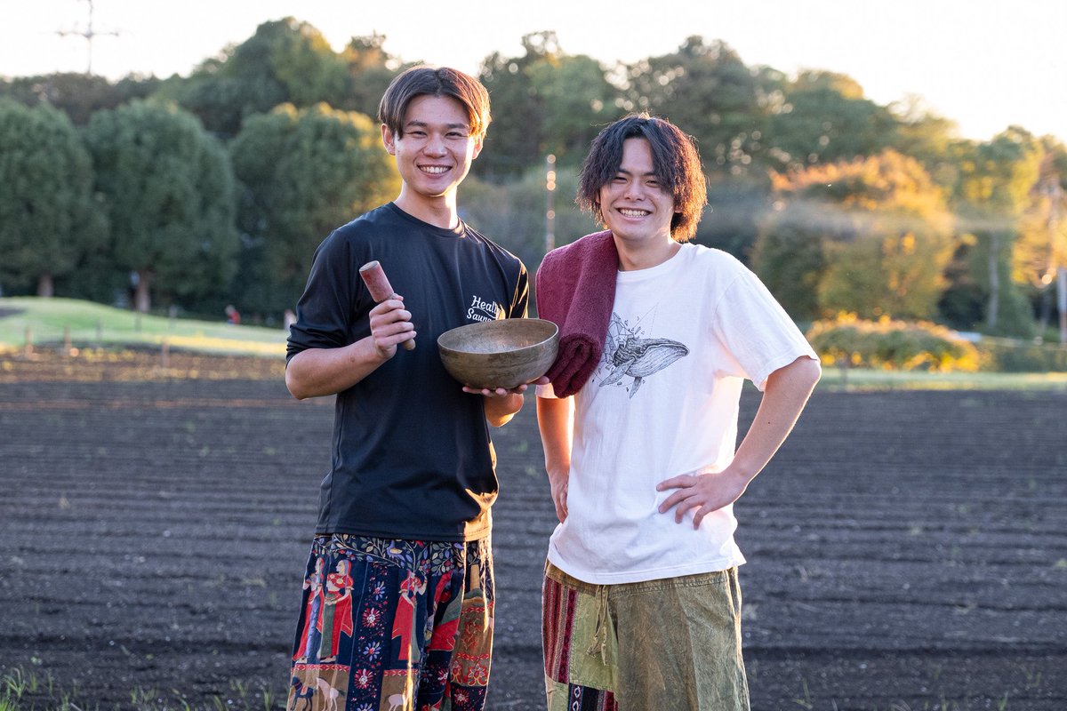 くじらと関西へ！！
アウフグースをくじらが
ヒーリングサウナをのっぽが
担当します🔥🥣
スケジュールはこちら💁

12/14(木)神戸クアハウスさん
19:00〜 20:00〜

12/15(金)入船温泉さん 
19:00〜 20:00〜

12/16(土)月の湯船さん
17:00〜 19:00〜

12/17(日)寿の湯さん
17:00〜 19:00〜

楽しみー！