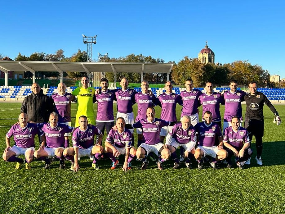 deporguada's tweet photo. 📋| VETERANOS

🏆 #LigaVeteranos | 
#CDGuadalajara 3-0 #CFAlovera
⚽️ Rulo
⚽️ Miguel Pérez
⚽️ Antonio Groba

🔹¡Victoria de nuestros Veteranos! Los morados se llevaron los tres puntos del derbi provincial y siguen con pleno de triunfos

#AúpaDépor 💜 #DéporGuadaVeteranos https://t.co/xCzeQ4nzgM