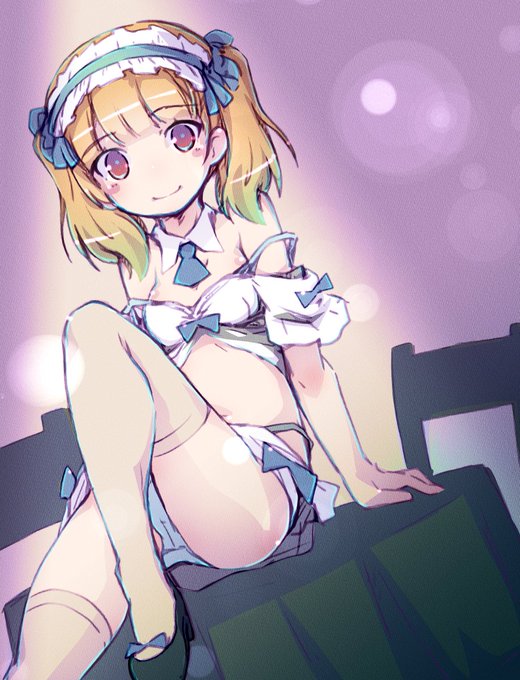 ふとももがフューチャーされた絵って難しいなぁ だいたい脱げてるじゃん…