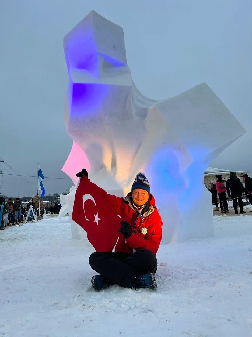 kou92official's tweet photo. Geçtiğimiz yıl Minnesota Stillwater, Amerika’da düzenlenen “World Snow Sculpture Championships” organizasyonunda üçüncü olan Türk heykel takımı bu sene aynı organizasyon tarafından tekrar davet edildi.

🌐https://t.co/cR4Yqa8zWf https://t.co/xxMq4NDi06