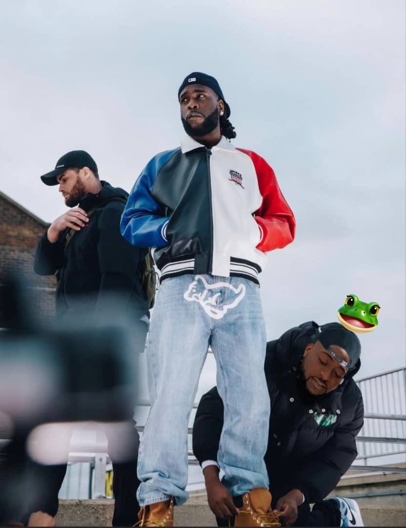 dejitheoutsider's tweet photo. @MissRozapepper This year alone
Burna sold out 4 stadiums 
He had two billboard hot 100 entries 
 4 grammy nods 
two songs that surpassed 100m on Spotify this year ,won the best afrobeats act yesterday at the bbma's
His new album's about to outstream gbaless on Spotify too
Just to mention a few https://t.co/WIfggWjWJf