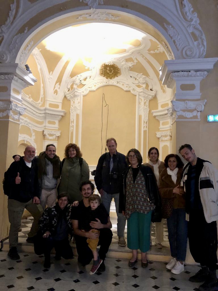 [Voyage de presse Espagne <a href="/ovnifestival/">International Video Art Festival OVNi</a> 🎥]

Le pôle presse de l'OTM NCA accueille avec <a href="/ES_AtoutFrance/">Atout France prensa</a>, 4 journalistes 🇪🇸 à #Nice06. 
Le groupe a pu découvrir l'installation interactive d'Ugo Arsac dans la Chapelle de la Providence: projection &amp; casque VR. 
#ExploreNiceCotedAzur