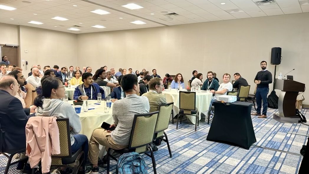 OptoPhysAkhil's tweet photo. Returning from a wonderful #IEEEIPC2023 last week, I was quite proud and grateful to be a part of an organisation that supports young professionals and early career professionals' careers as much as the @IEEEPhotonics does. 1/3 🧵 https://t.co/jsGmKlW67R
