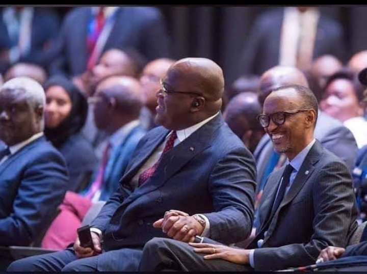 UwezoConst20425's tweet photo. @BenTshikangu @moise_katumbi Tu parles de la façon dont @fatshi13 a vendu tous les gisements de #SAKIMA à @PaulKagame et le #Rwanda. Le peuple congolais n'est pas dupe monsieur https://t.co/uXga0vJrLY