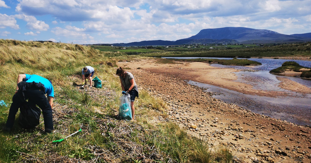 DonegalDaily's tweet photo. Three Donegal groups shortlisted for Clean Coasts Awards - https://t.co/MSIA57y7hb https://t.co/32skVEmqO8