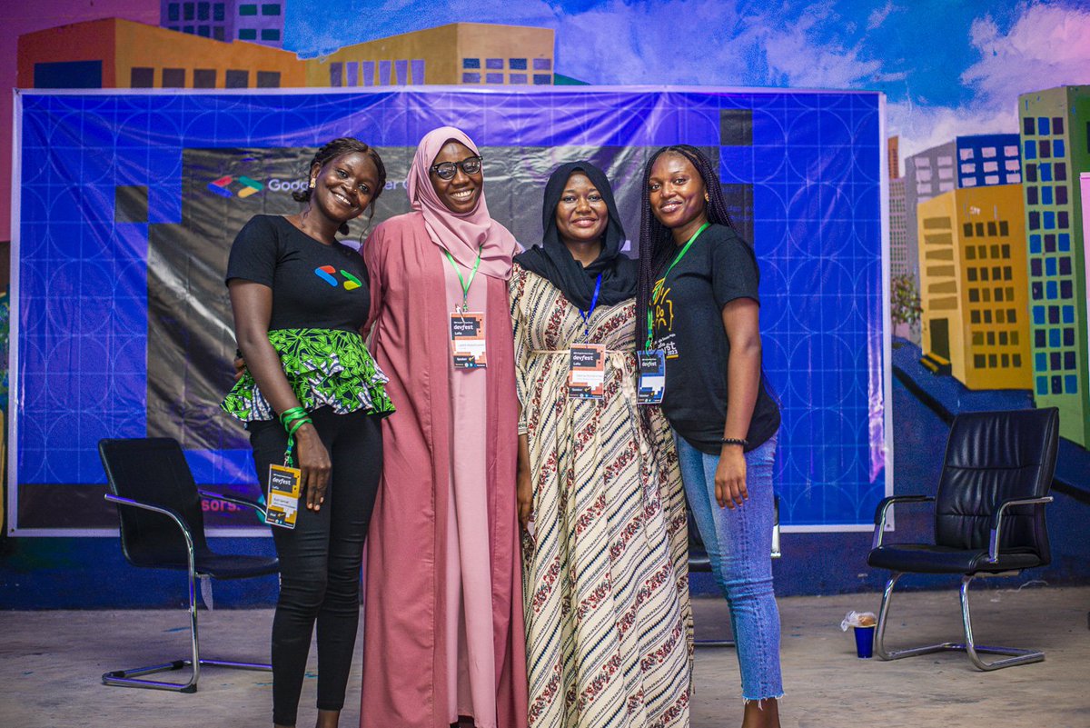 iamruthie_young's tweet photo. We had a fun-filled WTM breakfast session last weekend with @ladidi_code, @BintCodes and @_JoyAgbo 

Glad doing this with you guys cheers to more...🥂
😊
#wtmlafia #womentechmakers https://t.co/mbZ5C0EMuy