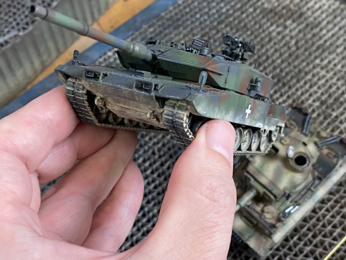 sPzAbt_513's tweet photo. 微細なエッチングパーツを一切紛失せず、パーフェクトに仕上げられたキットです。
#VespidModels
#ヴェスピッドモデル https://t.co/99fxRz9F1m