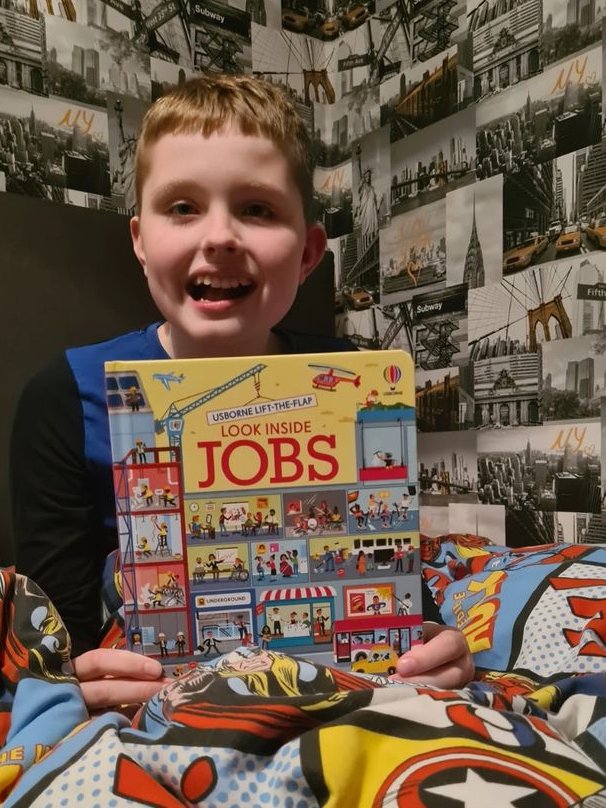 FountaindaleSch's tweet photo. Loads of lovely reading going on at Fountaindale School. Our Catch-me-Reading project is promoting the joy of books with lots of students and staff. #catchmereading #fountaindalefamily #joyofbooks https://t.co/jJaeuAaVyo