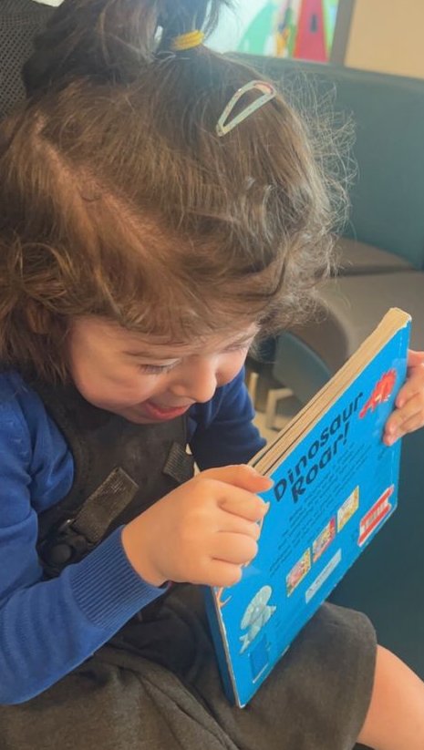 FountaindaleSch's tweet photo. Loads of lovely reading going on at Fountaindale School. Our Catch-me-Reading project is promoting the joy of books with lots of students and staff. #catchmereading #fountaindalefamily #joyofbooks https://t.co/jJaeuAaVyo