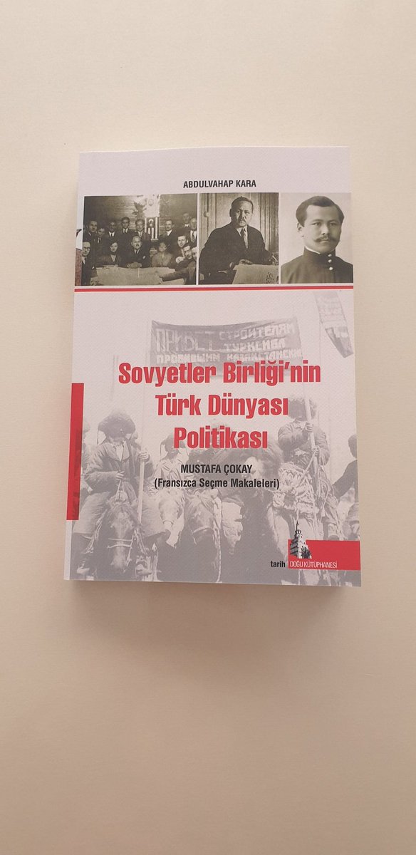 Bölümümüzün kıymetli hocalarından Prof. Dr. Abdulvahap Kara <a href="/karavahap/">Prof. Dr. Abdulvahap Kara</a> Mustafa Cokay'ın Sovyetler Birliğinin Türk Dünyası Politikası ile ilgili  Fransızca secme makalelerini derlediği eserinden bir tanesini de bugün bana hediye etti..İstifade edeni bol olsun..