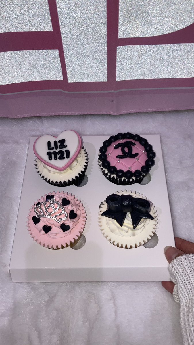 _nllche's tweet photo. 세상에서 제일 좋아하는 리즈짱 생일 축하해!
🐈‍⬛💘

만나고 나서 매일 매일이 정말 행복하고 항상 기운을 받고 있어요!🎀

그리고 아이돌의 길을 걸어줘서 정말 고마워요.( ⸍ɞ̴̶̷ ·̫ ɞ̴̶̷⸌ )

#HAPPYLIZDAY 
#HAPPYJIWONDAY
#CHEESECAT_LIZ_DAY 
#lizday 
#리즈는_언제나_리즈시절 

@IVEstarship https://t.co/KVHa9AWUlo