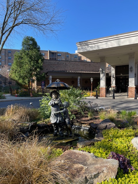 DMHHSS's tweet photo. Lafayette Redeemer’s hostess is amazing  with making visitors comfortable with information and questions in joining the community’s residents. Always a pleasure. https://t.co/hA2tzqfQM2