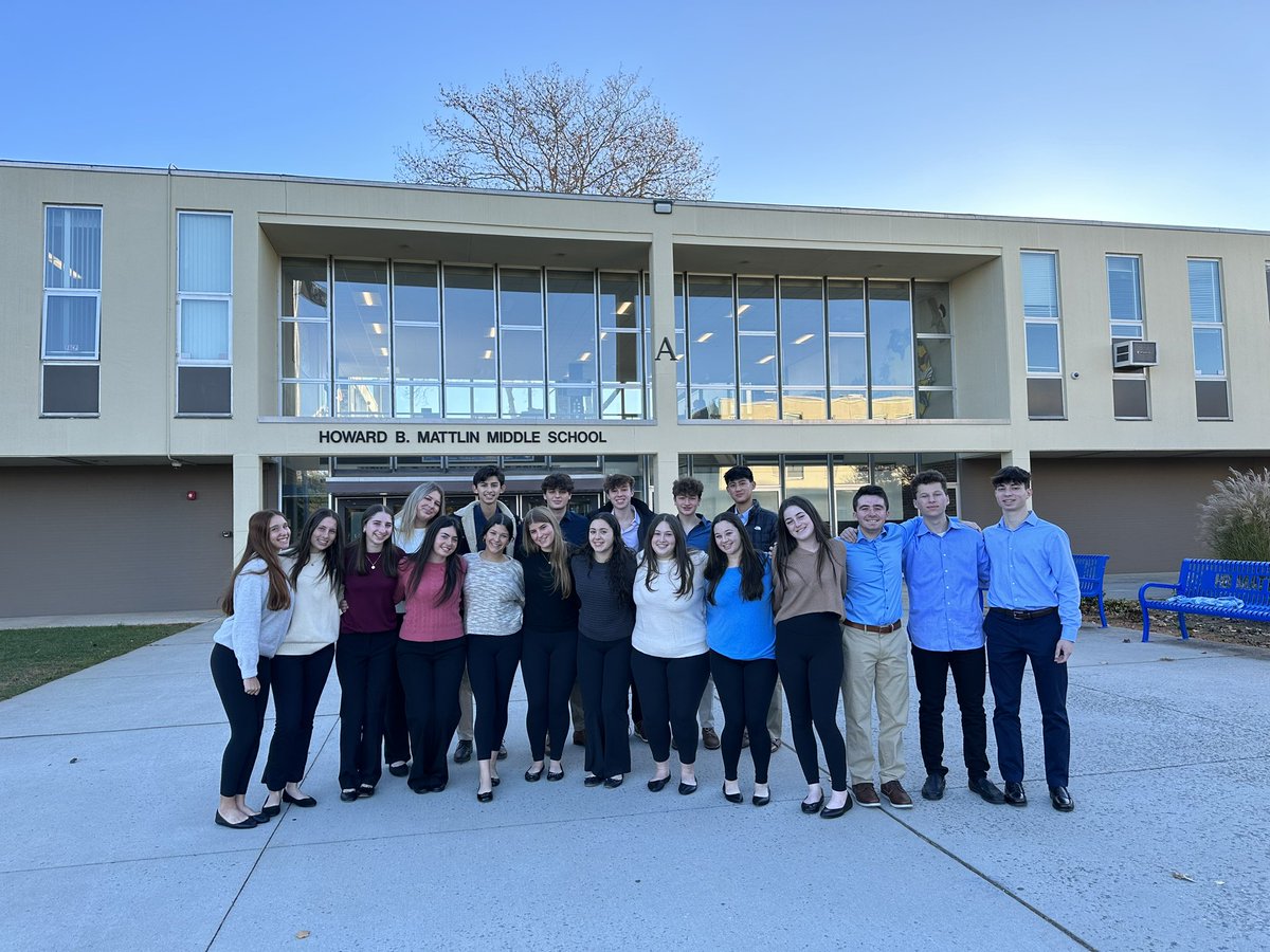 Mrs. DeLucca tweet media