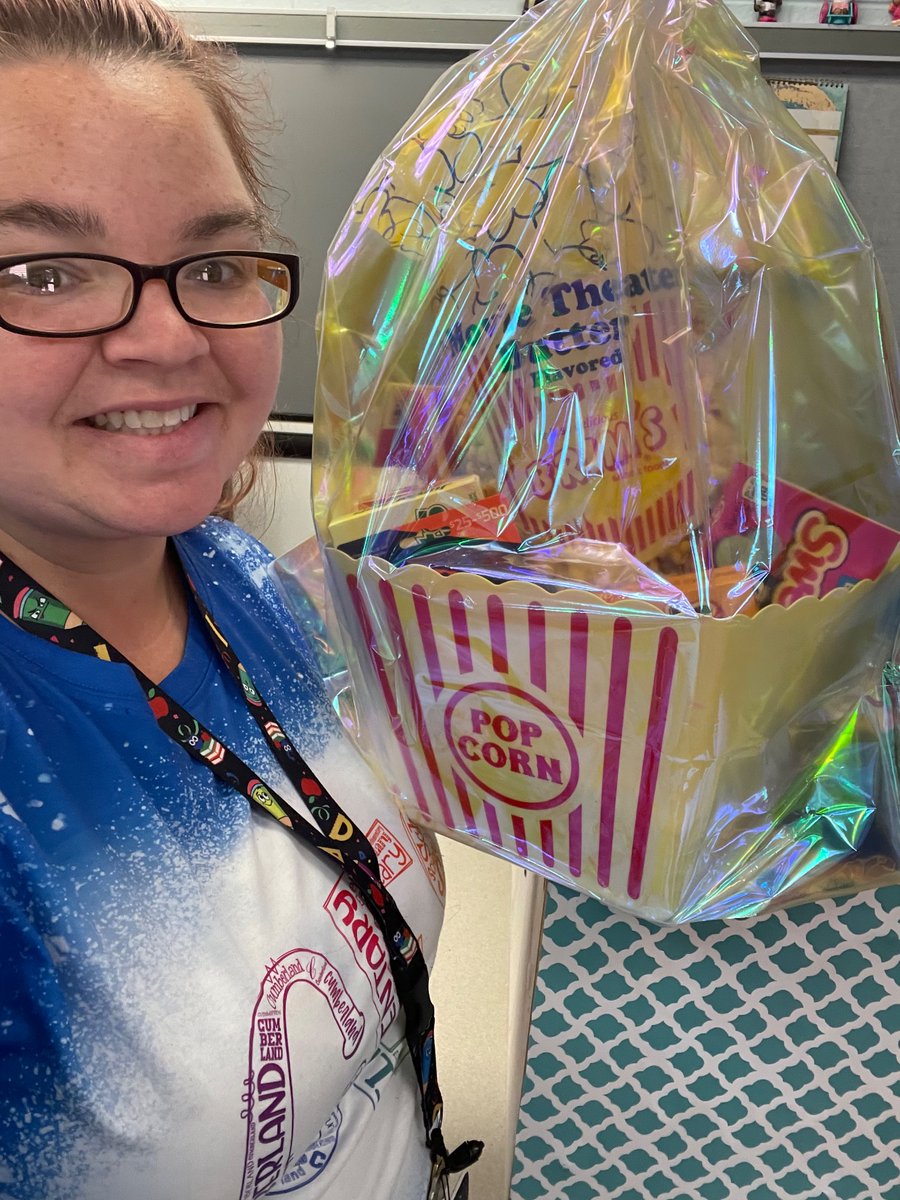 MrsGibSPED23's tweet photo. Won a basket from the sunshine committee movie basket fun 💙💛 Blessed to be a Duke! #WeAreCUCPS #ccesdukes https://t.co/GQMAnFise1