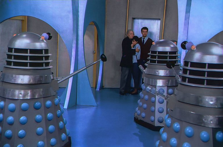 atruedrwhofan's tweet image. And now a very special treat. The Doctors faces their oldest, and deadliest enemies for the very first time... In COLOUR!!

#DoctorWho #DoctorWho60 #TheDaleks
