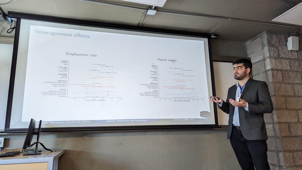 MBenitez96's tweet photo. Very happy to have been part of @Lacealames2023 at my alma mater, @JaverianaEcon. I presented a joint work with @eric_parrado and @nicoidominguez, analyzing how restricting workers' mobility affects automation in the developing world. https://t.co/myiZHIuqls