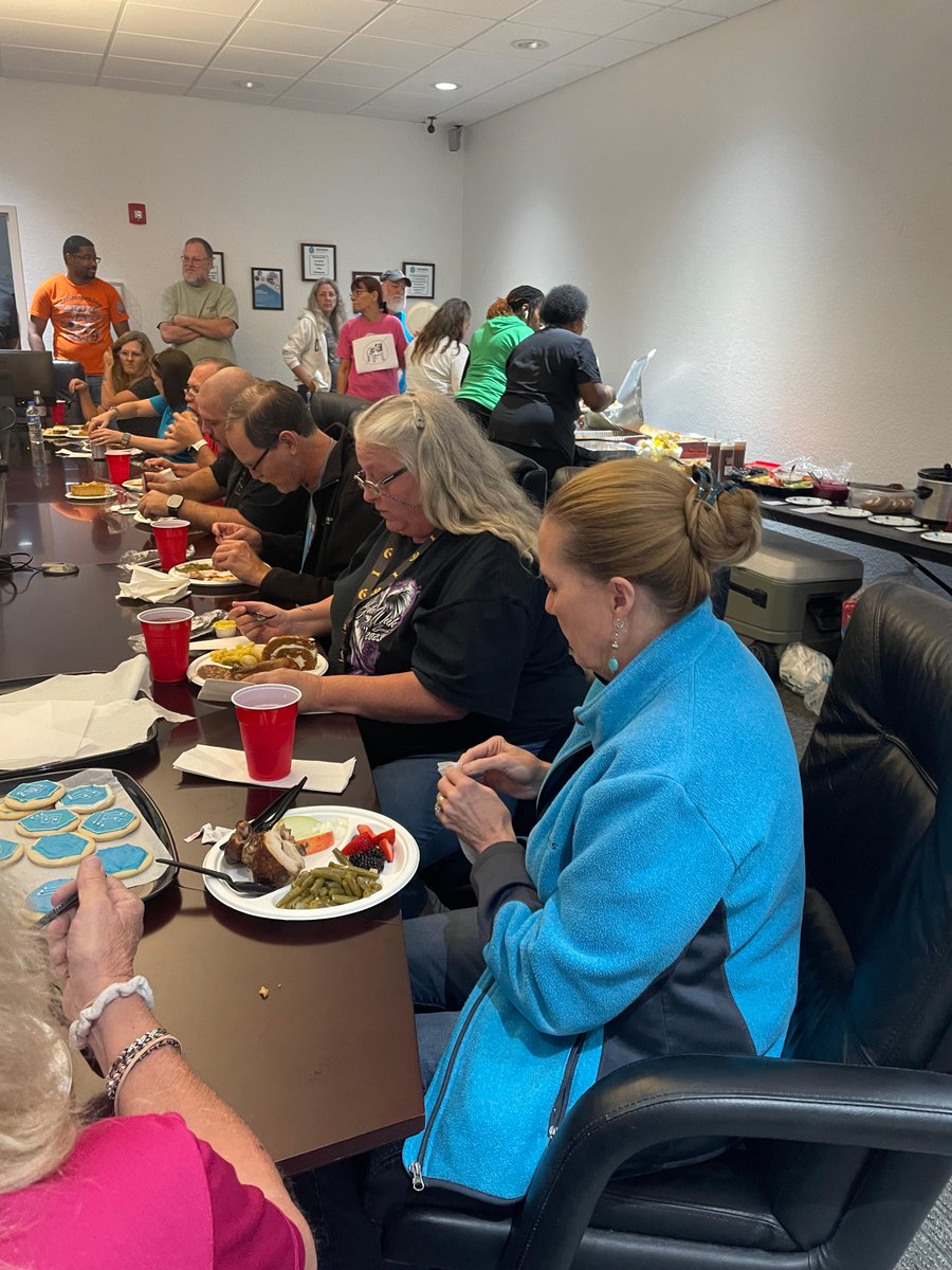 fortsol's tweet photo. Last week, our Leesburg team celebrated Thanksgiving a little early with a team lunch! And of course, there was a little competition:

Best Side Winner: Lori w/ "Sweet Potato Crunch"
Best Dessert Winner: Ann w/ "Pumpkin Roll"

Congrats to all!

#fortressfamily #thanksgiving https://t.co/bbjRqsRxE9