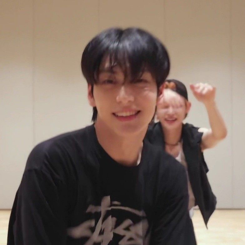 choibun512's tweet photo. Soobin deserves the whole world, no one understands https://t.co/xJJhHASKk4