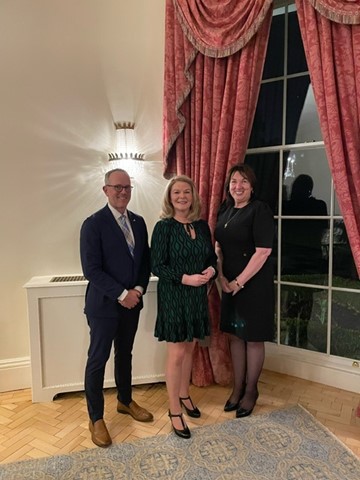 Thanks <a href="/ClarkHillLaw/">Clark Hill Law</a> Kevin Dooley Kent &amp; @USAAmbIreland Ambassador Claire D. Cronin for the wonderful invitation to dinner last week. Many stories were shared on the unique &amp; strong relationship Ireland has with the United States &amp; the opportunities for growth. Lovely evening.