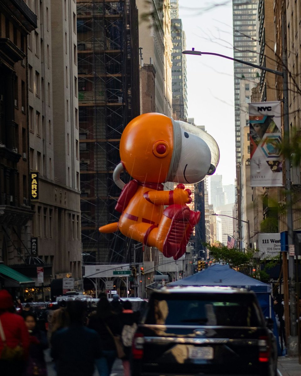 Calling all U.K. students studying at Penn this academic year!

Instead of a day inside, why not head to NYC and take in the Macy’s Thanksgiving Day Parade?

You might even snag a glimpse of a childhood favourite cartoon character.

#ThouronAward #HolidaysInAmerica