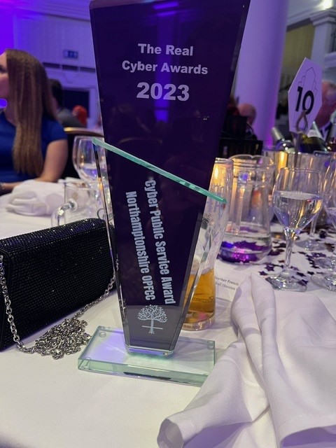Great news! The OPFCC won the Public Sector Category at the Real Cyber Awards.
The award was picked up by Heather Francis, (Digital &amp; Technology Delivery Manager) &amp; Paul Fell, (Director of Delivery).

📷credit - Roth Read Photography &amp; TRCA
More info see northantspfcc.org.uk/cyber-security…