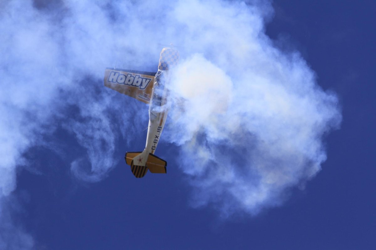 Old Buck Airshow tweet media