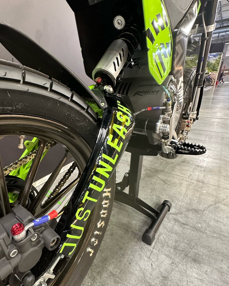 RideRawrr's tweet image. To push the eMoto category forward, inspire customization of bikes and accelerate the development of upgraded components, we created RAWRR Factory Raceworks. Look for some exciting RFR projects and performance upgrades to come.

#Rawrr #RideRawrr #RawrrMantis # ebike #eMoto