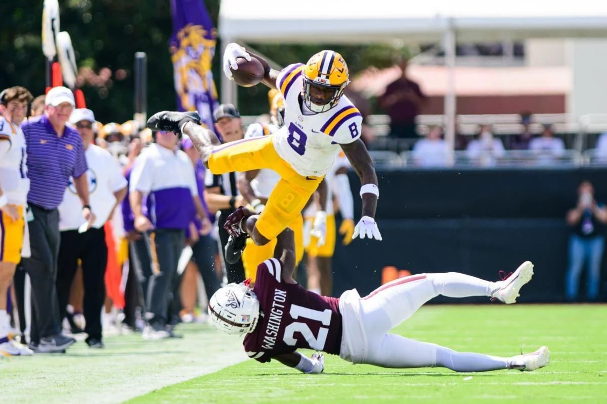 biletnikoffawrd's tweet photo. Congratulations to Malik Nabers @whyguard13 on being named a Biletnikoff Award Semifinalist! The Biletnikoff Award recognizes the college football season's outstanding FBS receiver at any position. @LSUfootball @LSUsports #OutstandingReceiver #NCFAA https://t.co/ZGYqXA4mz8